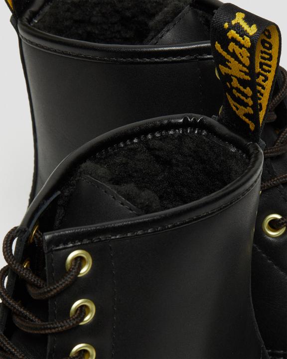 Dr. Martens 1460 DM's Wintergrip Leather Lace Up Boots Czarne | SN-DM84434