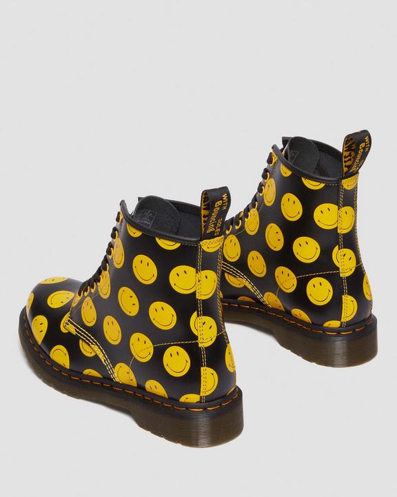 Dr. Martens 1460 Smiley® Smooth Leather Lace Up Boots Czarne | SN-DM84153