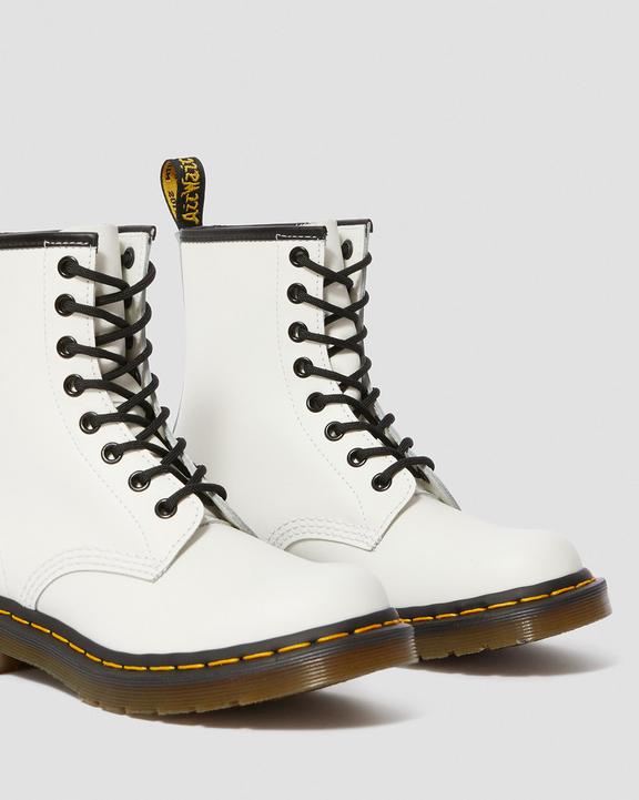 Dr. Martens 1460 Smooth Leather Lace Up Boots Białe | SN-DM84298