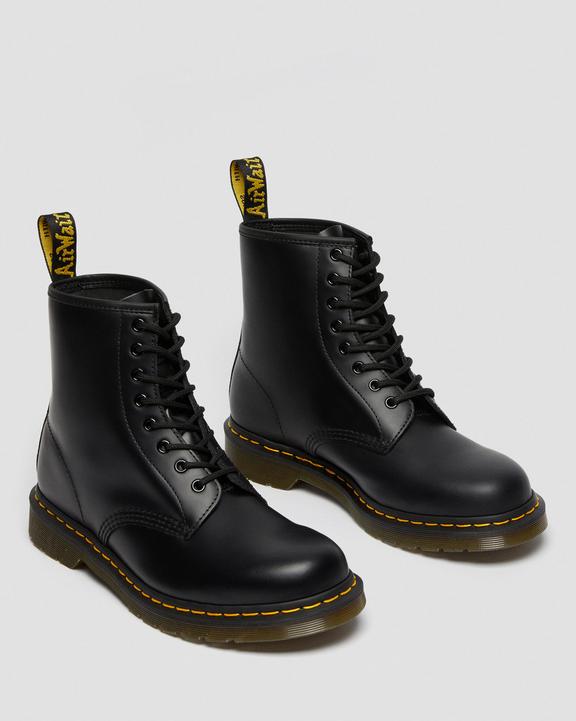 Dr. Martens 1460 Smooth Leather Lace Up Boots Czarne | SN-DM84307