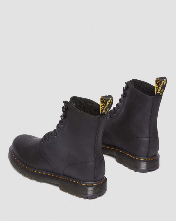 Dr. Martens 1460 Wintergrip Outlaw Leather Lace Up Boots Czarne | SN-DM84268