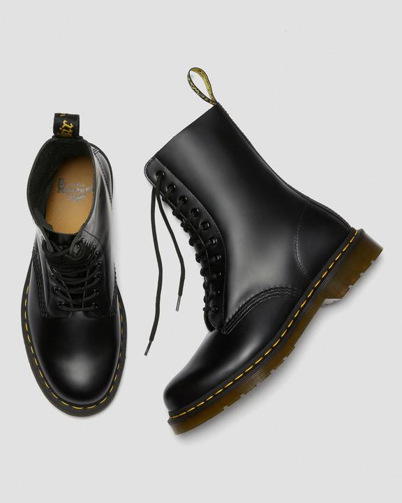 Dr. Martens 1490 Smooth Leather Mid Calf Boots Czarne | SN-DM84883